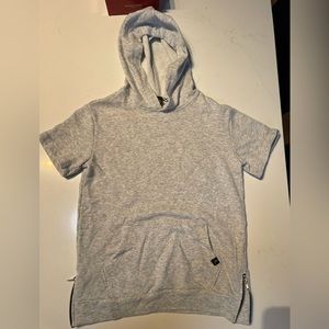 Short sleeve hoodie